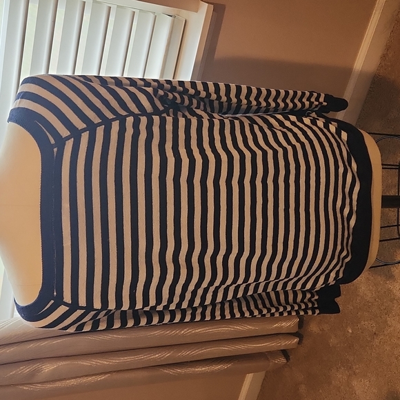 GH BASS  Sweater - Picture 2 of 3